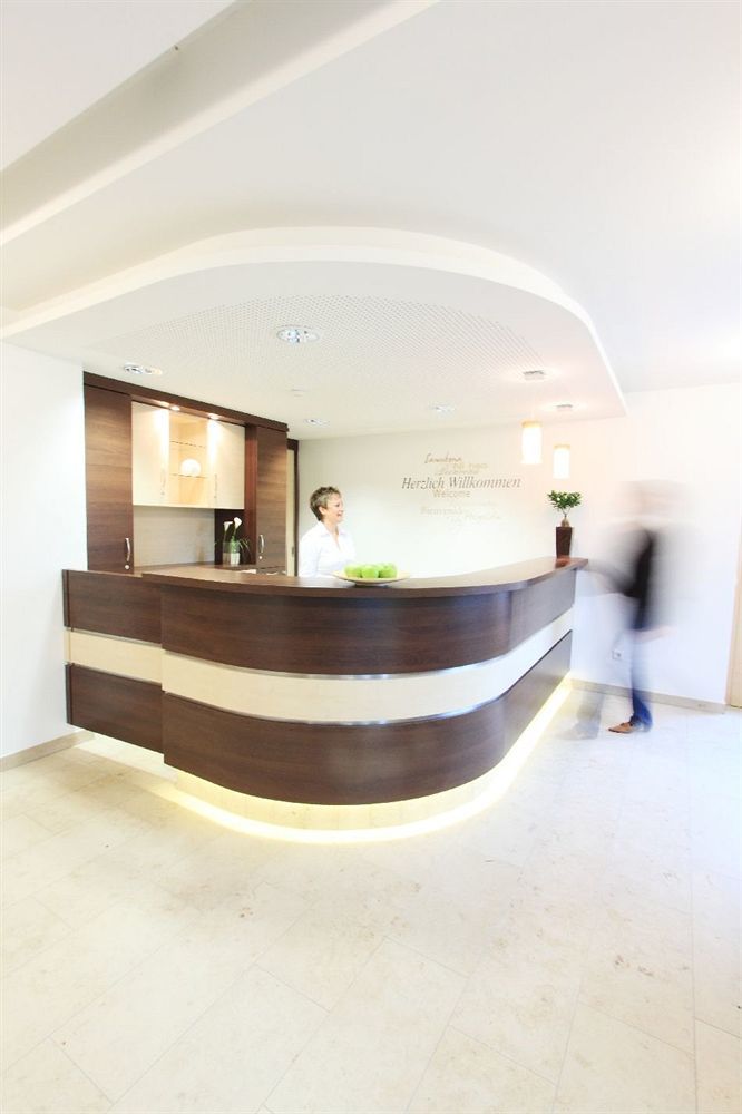 Klozbuecher - Das Landhotel Ellwangen Exteriör bild